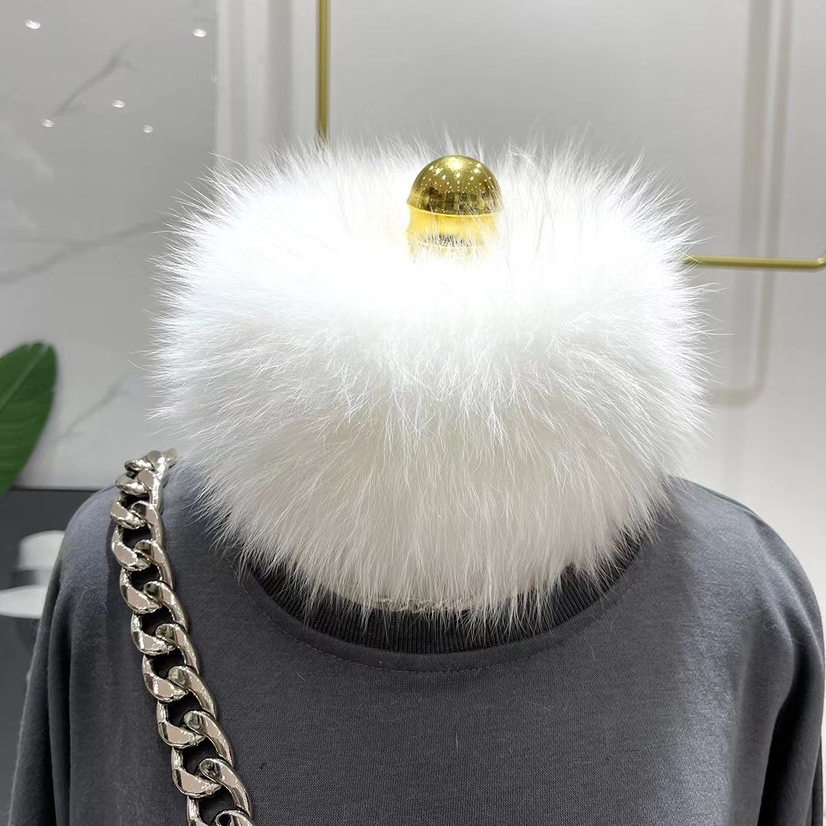 2024 Fashion Lady Real Fox Fur Scarf Girls Warm Soft Knit Good Elastic Real Fox Fur Headband Genuine Fox Fur Ring Scarves241224bj