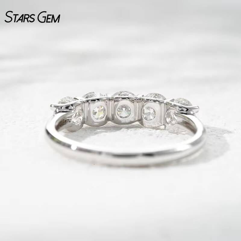 Starsgem Shining Five-Stone Lab Grown Diamond Classic Ring 142ct Brilliant Cut DEF VS 18K Solid Gold 23g Unisex Anniversary