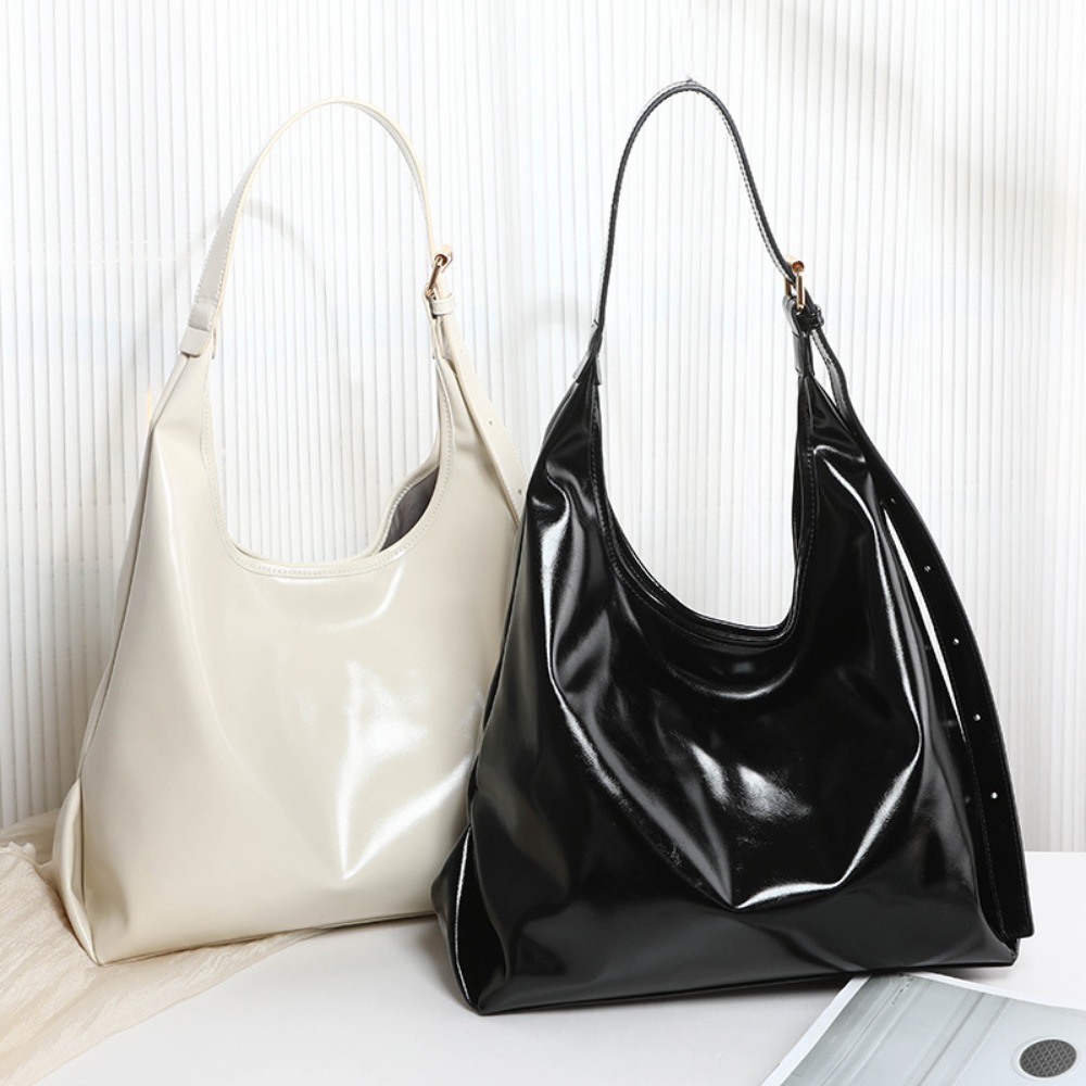 Retro Commuter Underarm Bag Women's New Fashion Fashion Shoulder Bag Soft Leather Texture Large Capacity Tote Bag