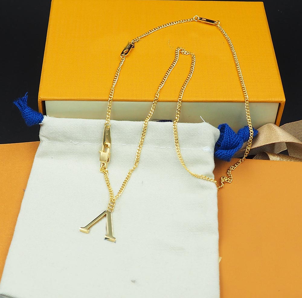 Mens Pendant Necklace Designer Upside Down Necklaces Luxury Jewelry for Women Retro Vintage Plated Gold Chain Necklaces Mens Enamel Gifts with Box