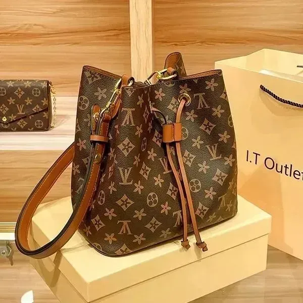 Designer Sale Vintage Women Bucket bags Tote Bag Flower Wallet Leather Chain Crossbody Shoulder Bag Handbag louisities vittonn bag viitton Purse Luxury backpack