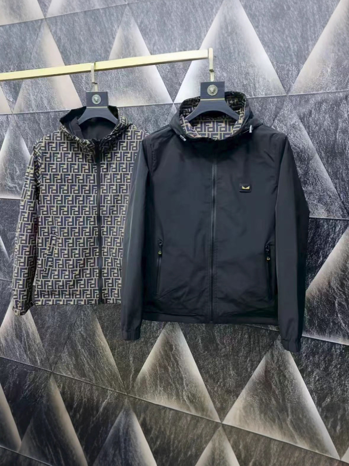 2026 Luxury European Men's Reversible Hooded Jacket, Slim Fit Spring Autumn Coat, New Fashion Streetwear Casual Jacket