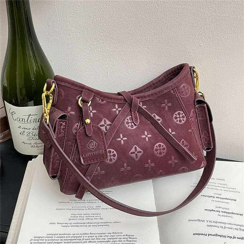 High-End Small for Women 2026 New Luxury Handbag Versatile Fashion Retro Underarm Single Shoulder Crossbody Bag