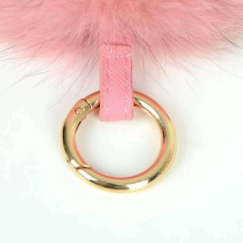 2024 Chain Metal Ring Pendant For Women Luxury 13cm Fluffy Real Fox Ball Pom Poms Fur Pompom High Quality Keychain Car Key XJ260106