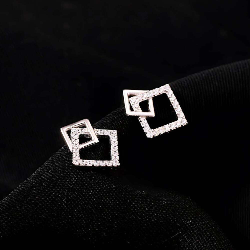 Sam Panda 925 Sterling Silver Zircon Square Earrings for Women Ear Stud Geometry Fresh Versatile Trend Jewelry Gift Dropshipping
