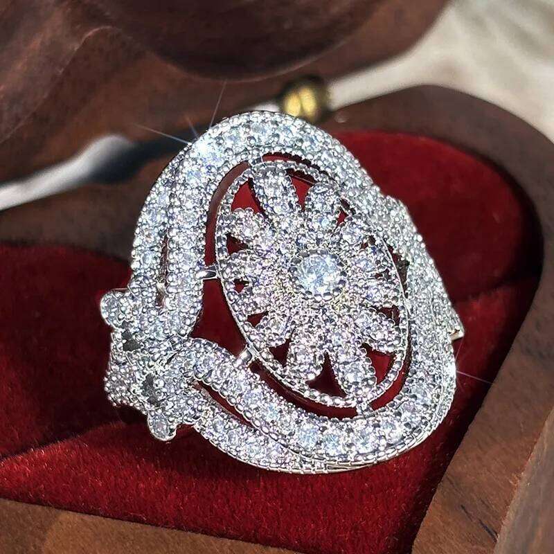 Dazzling Crystal Flower for Women Fashion Cubic Zirconia Hollow Rings Party Female Jewelry Wholesale