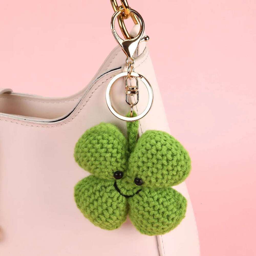 Unisex Pendant Love Rainbow Colorful Flower Handmade Knitted Kawaii Bag Charms Multifunctional Fashionable Keychains XJ260106
