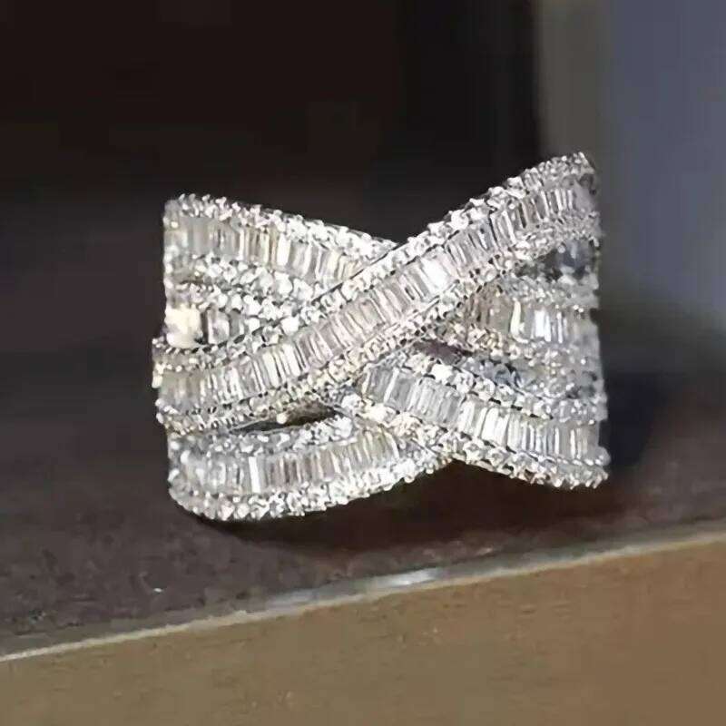 Cross Rings Full Bling Iced Out Cubic Zirconia Gorgeous Wedding Band Accessories for Women Party Jewelry