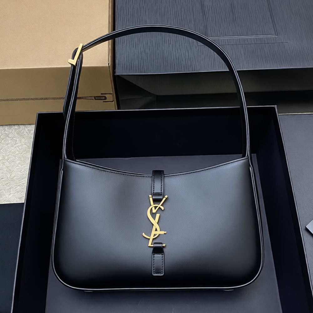 Designer Bag Luxury Bag Chic Shoulder Bag Purse Simple & Elegant Women's Handbag Fashion Classic High-quality Leather Letter Underarm Bag with Metal Buckle Hobo