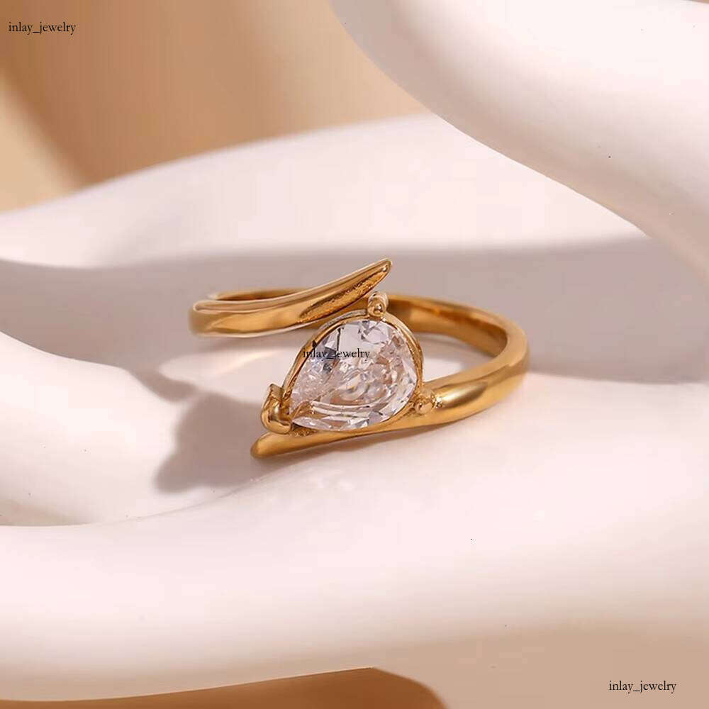 Shiny VVS Moissanite Female Gold Plated Jewelry Water Drop Sterling Silver Ring
