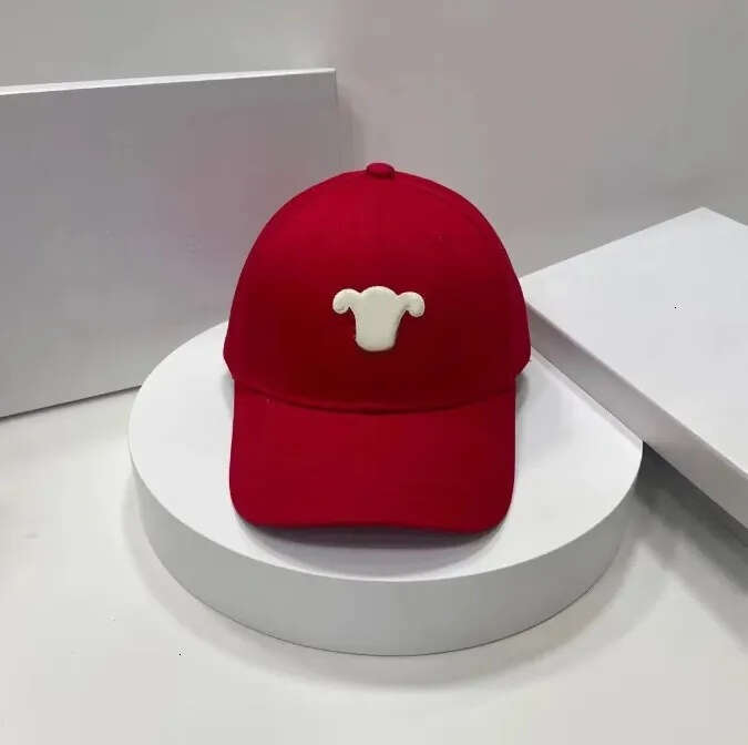 Luxury designer embroidered baseball cap female summer casual casquette hundred take protection sun hat