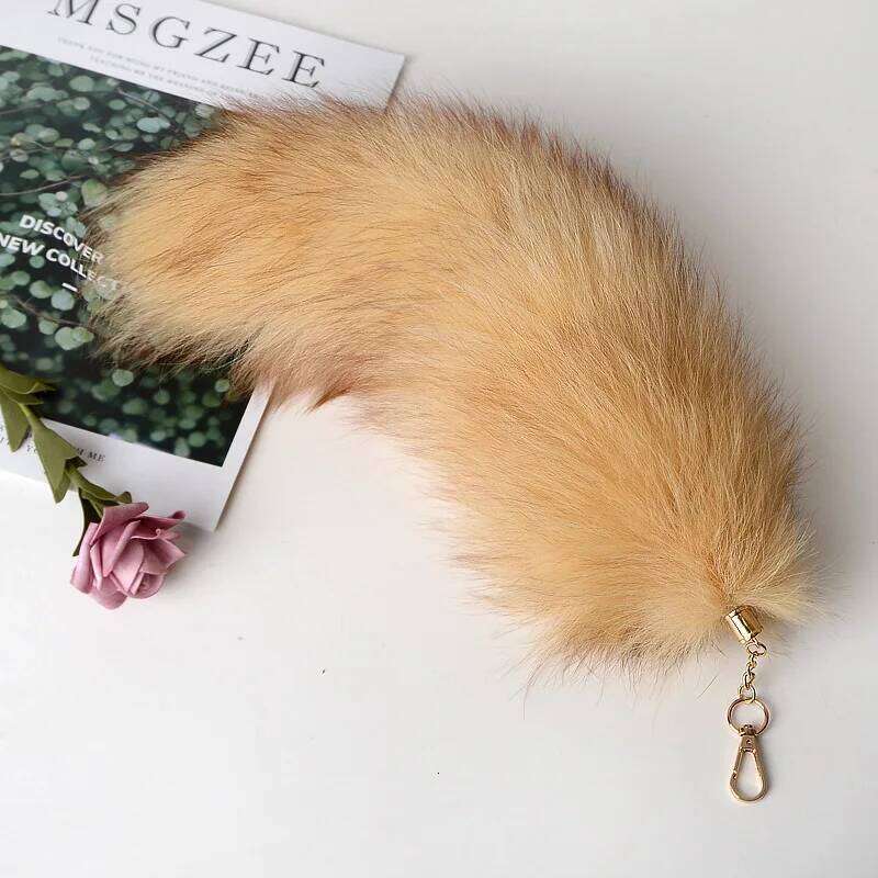 2024 New Fashion Keychain Wolf Tail Fur Tassel Bag Tag Black And Brown Pom Charm Keyring Holder Strap Chain Gifts XJ260106
