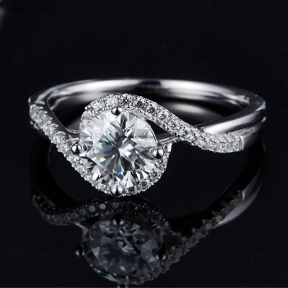Hui Shi D Color VVS1 Transparent Lab-Created VVS1 Diamond Engagement White Gold Plated 925 Sterling Silver Wedding Ring
