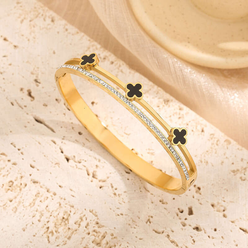 2025 Korean Version Four-Leaf Clover High-End Titanium Steel Inlaid Diamond Bracet For Women, Light Luxury Versati Fashion Bracet, Jewelry Manufacture
