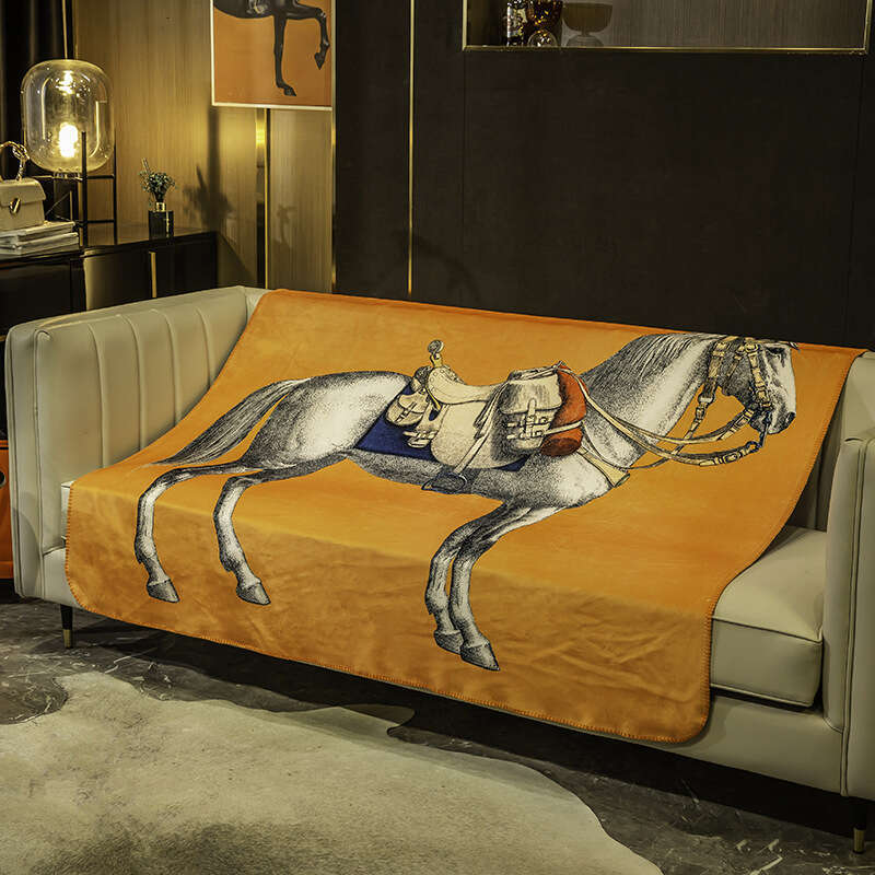 High-End Art Digital Printing European and American Court Style Silver Fox Velvet Luxurious Air Conditioning Cover Blanket