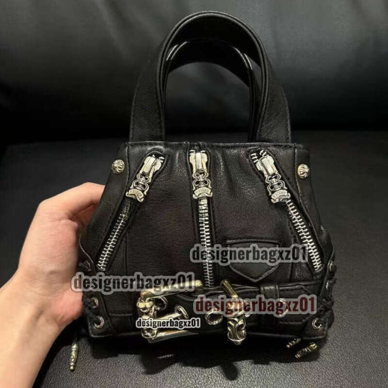 Designer Croco Style Chrome Cow Print Heartsbag Heartsbelt Small Cylinder Bag Chicken Nugget Backpack Denim Purse Sacoche Homme Handbag Kisslock Bag Wallet