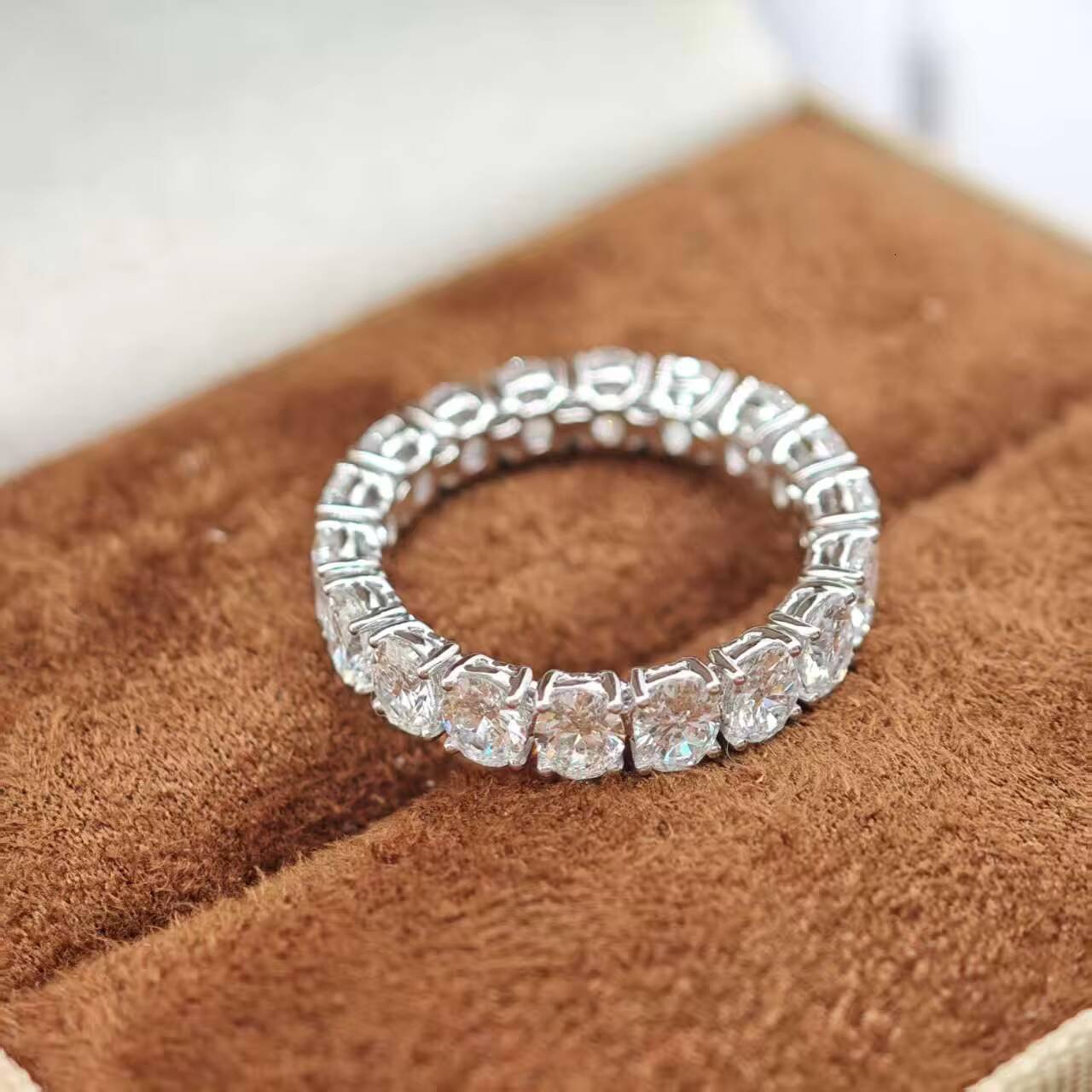 UM Jewelry Platinum PT900 Oval Cut Lab-Grown Diamond Wedding Ring Wholesale for Unisex/Men/Women Daily Wear Minimalist