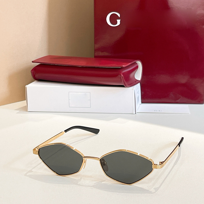 Designer Sunglasses For Women GG 2076 Polygons Sunglasses Gold Metal Grey Lenses Shades Y2K Trendy Street Shooting Luxury Brand Daily Outfit Glasses