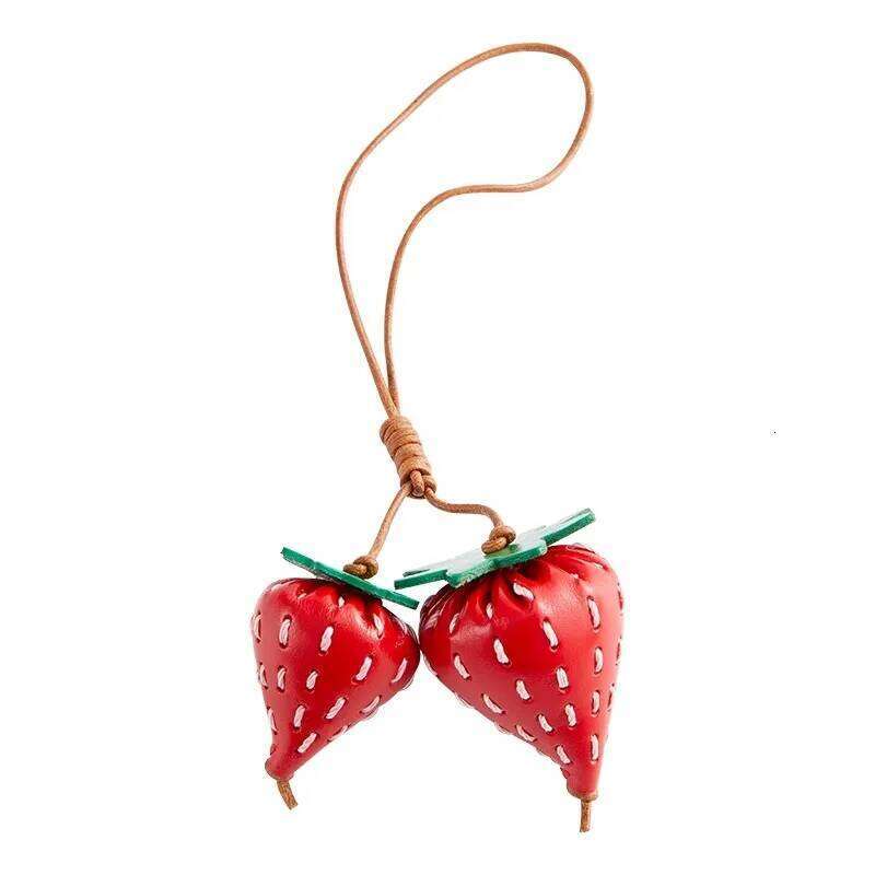 Strawberry charm cowhide hamburger lantern leather fashion high-end persimmon keychain decoration pendant bag accessories XJ260106