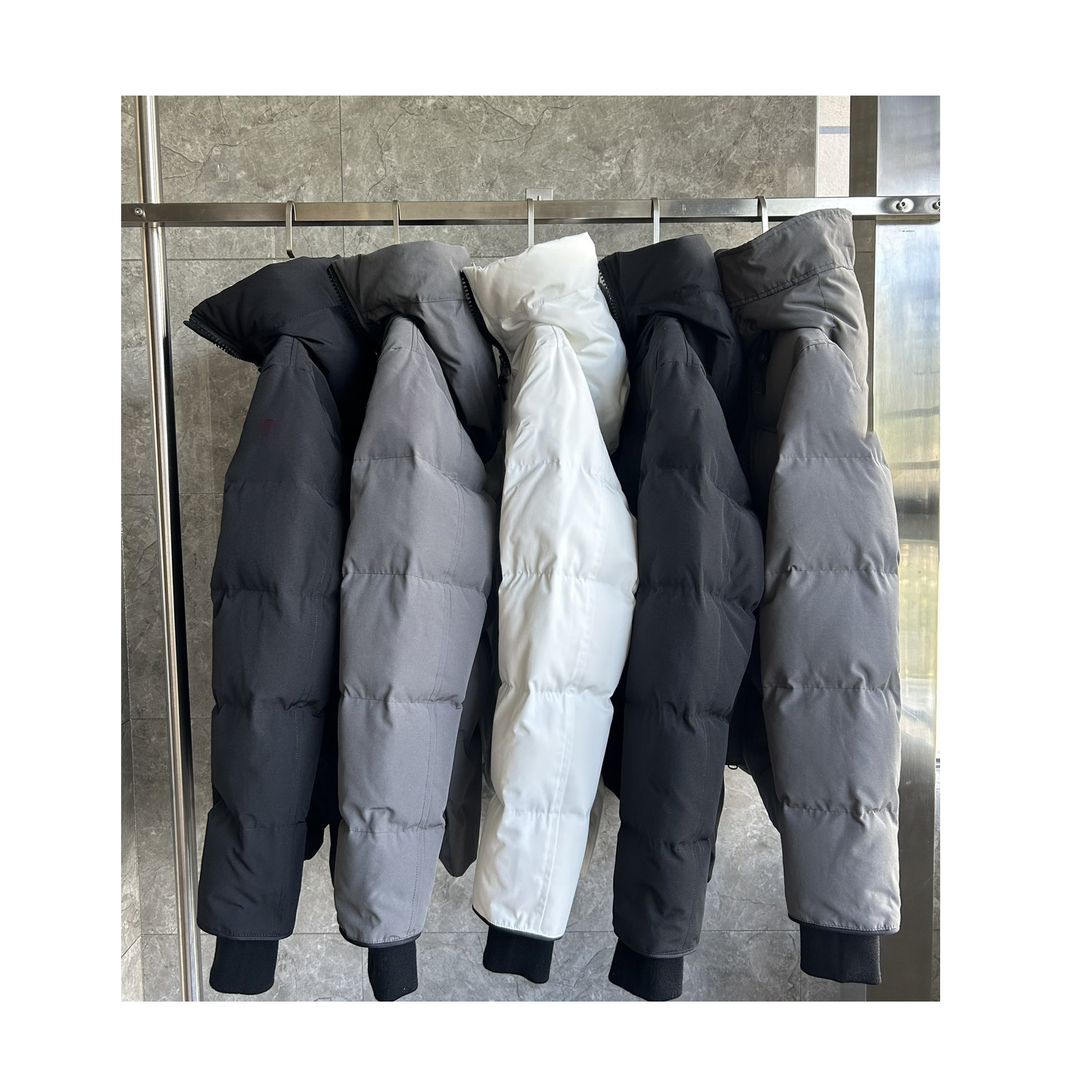 Designer handbags, makeup bags, crossbody bags, shopping bags - personalized services for exclusive customers. Purchase link.