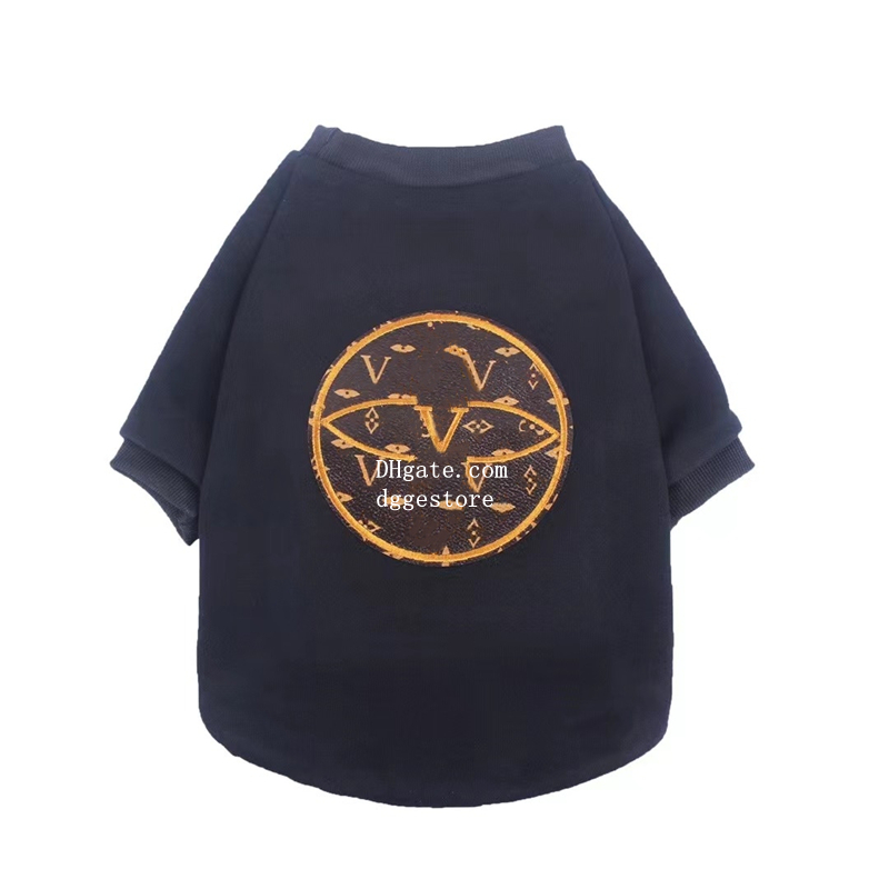 Designer Dog Clothes Luxury Pet Pullover Sweater Exquisite Back Emblem Premium Fabric Multi Sizes for Small Medium Dogs High-End Pet Wear A747