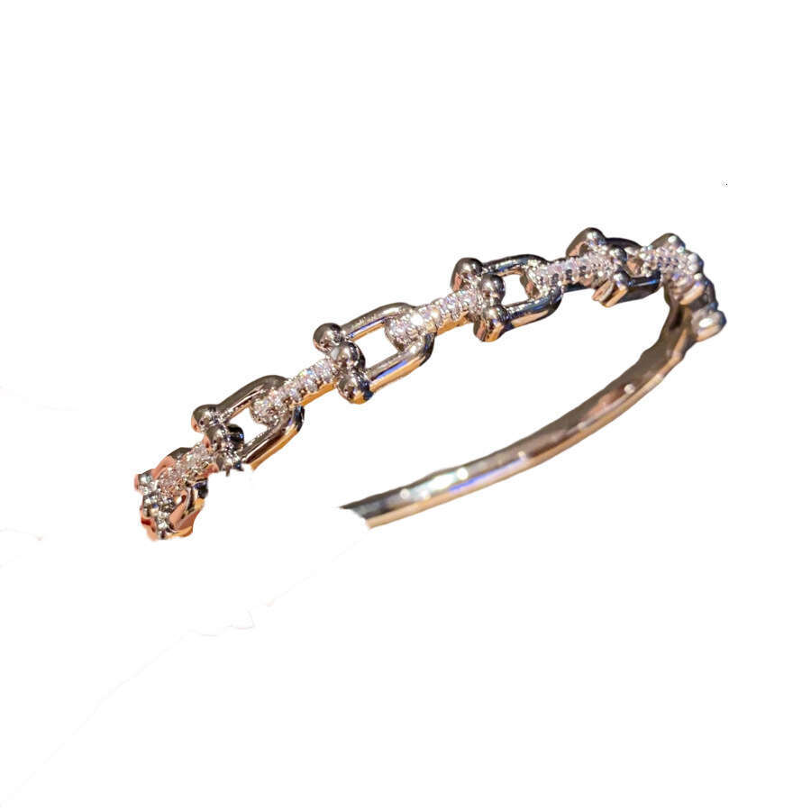 18K Real Gold Plated Zircon Letter Clasp Bracelet Light Luxury Niche High-End Fashion Retro Jewelry For Women