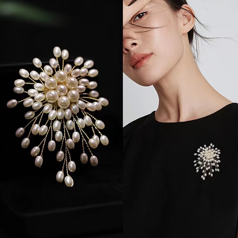 Elegant Starry Sky Brooch Pin Fashion Retro French Style Imitation Pearl Handmade Decorative Coat Accessory