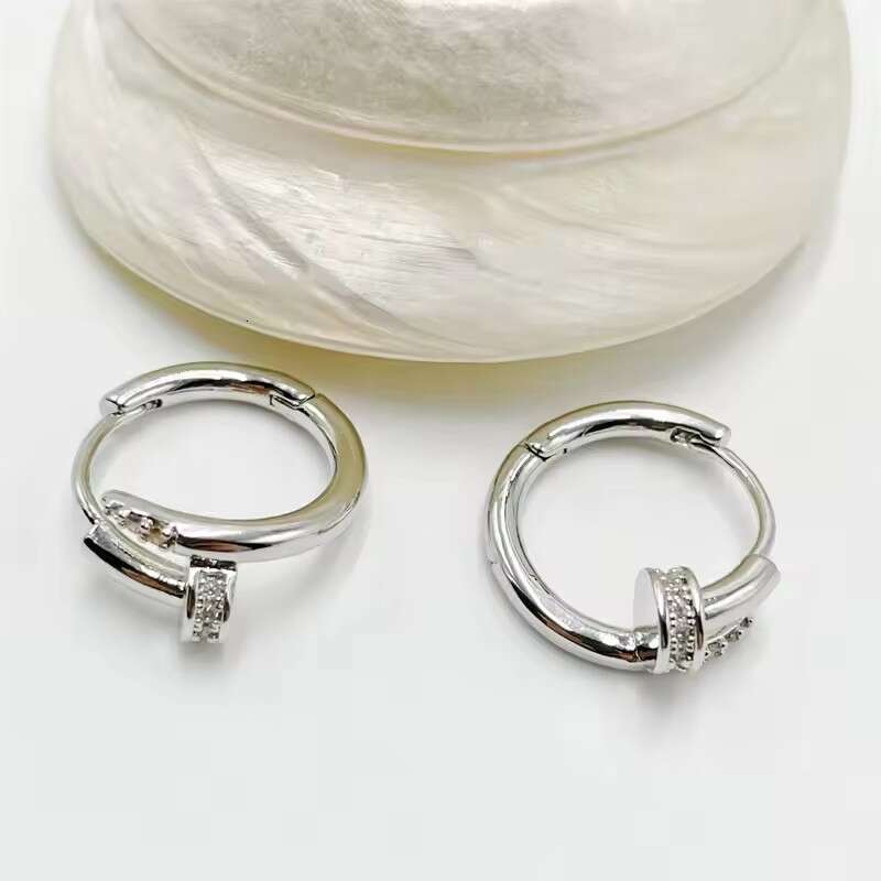 Diamond-Studded Stud For Women 2025 New Super Shiny Layered Niche Design Sense Earrings Simple Versatile Ear Jewelry