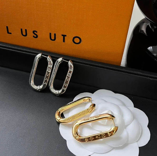 Best Design Women Hoop Earrings Luxury diamond pearl earrings Lady Ear studs set Designer Lvs charm earrings for Elegant bride earring Wedding jewelry with gift box