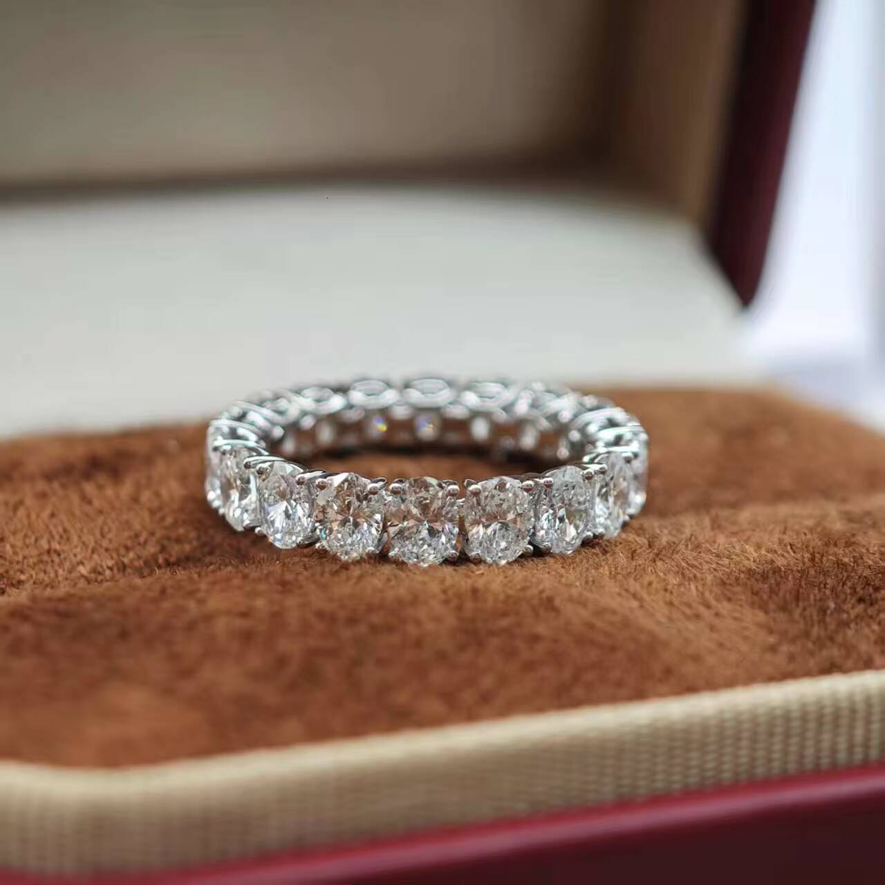 UM Jewelry Platinum PT900 Oval Cut Lab-Grown Diamond Wedding Ring Wholesale for Unisex/Men/Women Daily Wear Minimalist