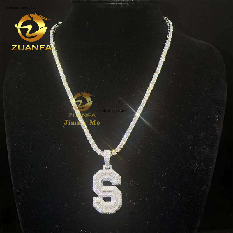 Fashion Hip-Hop Jewelry Pure Sier VVS1 Baguette Moissanite 26 Initials Pendant Necklace Set
