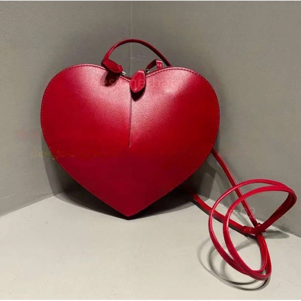 Designer Heart Bag Coeur Love Shaped Heart Bag Crossbody Genuine Leather Handbag New Single Shoulder Crossbody For Women Evening Bag Alaiabags