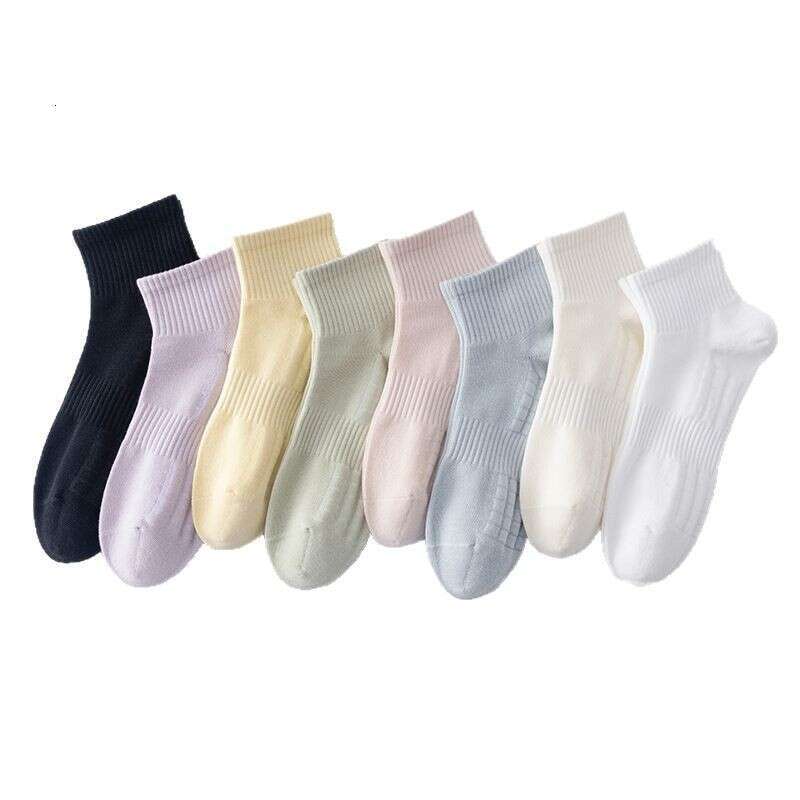 Women's Short Thin Anti-Odor Breathable Cotton 10A Antibacterial Summer Girls White Seamless Sports Socks B2