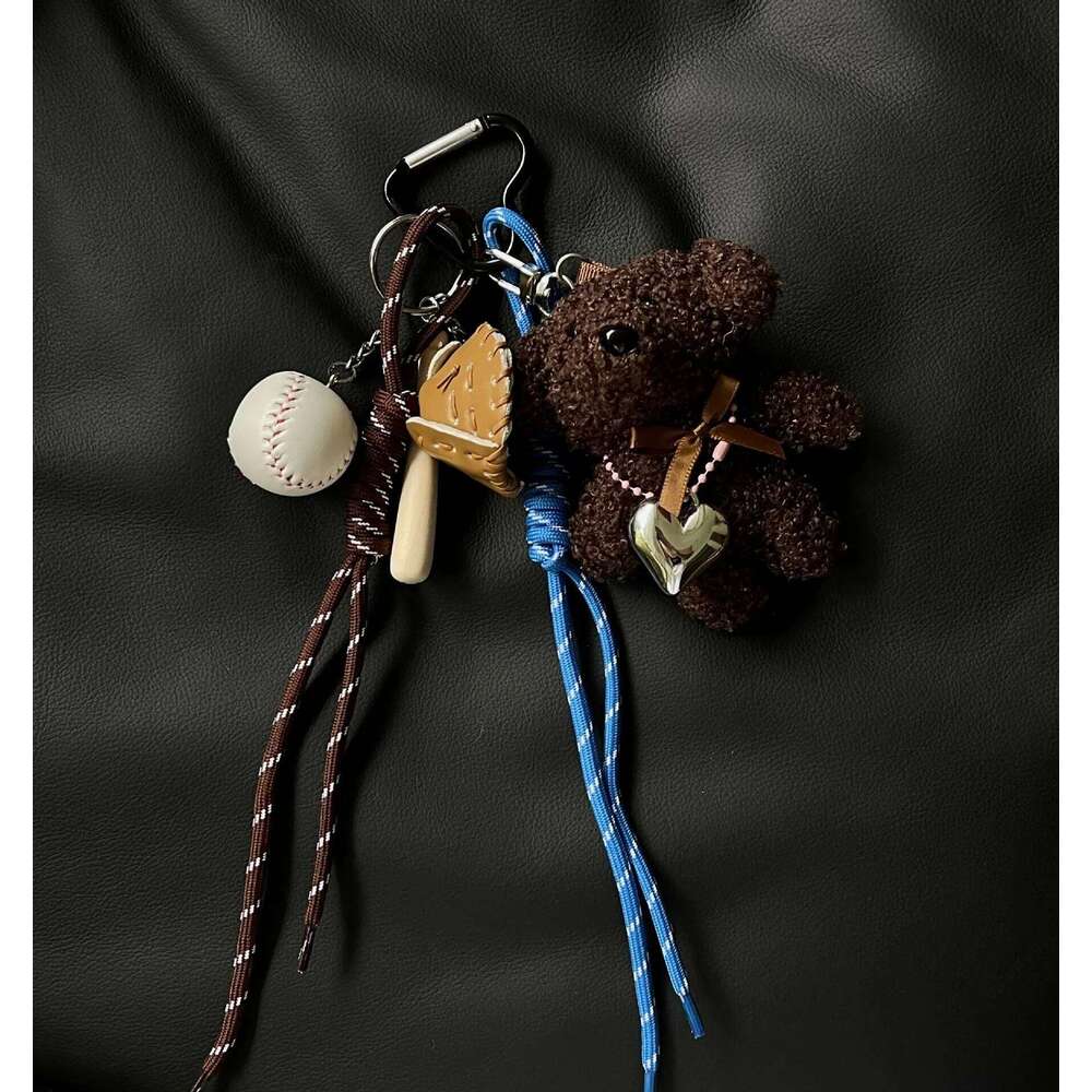 Original Designed Key Chain with baseball Plush dog Decor Sporty Style Bag Pendant Casual Cool Trendy Fashion Accessories XJ260106