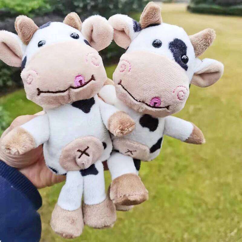 1PCS New Soft Cow Dolls Plush Toy Women Bag Animal Keychain Cute Pendant Decoration Key XJ260106
