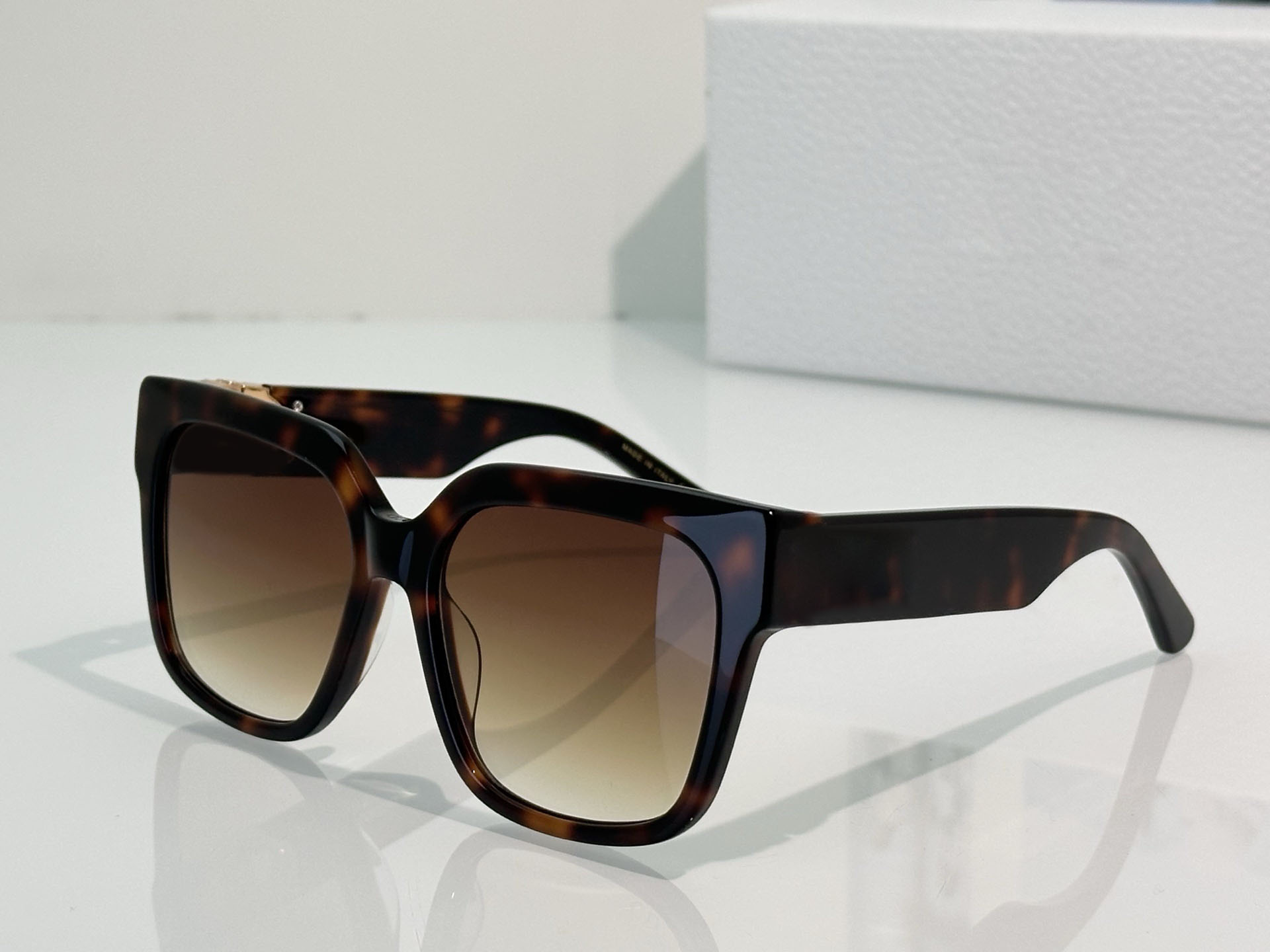 Designer Men Sunglasses For Women Designers Latest Selling Fashion Sun Glasses Mens Sunglass Gafas De Sol Glass UV400 Lens With Box 30MONTAIGNES11I