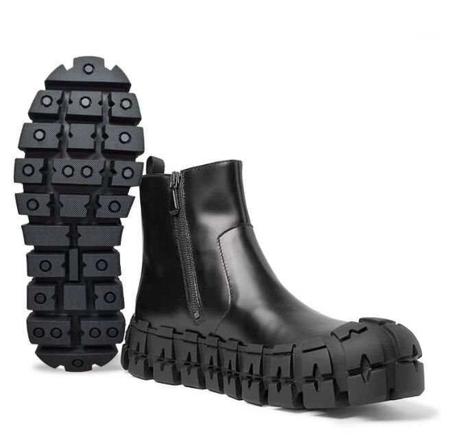 Luxurys Designer Mens Shoes Punk Chunky Bottom Height Increasing Boots Male Cross-Tied Strap High Top Chelsea Boots British Style Men's Mid-Calf Boots