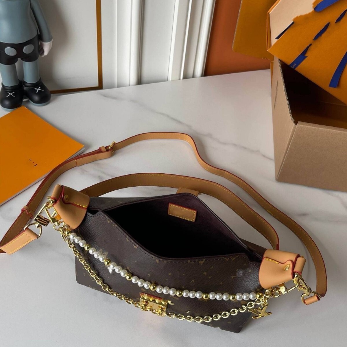 Top quality Designer BagsLujia High Edition New Womens Bag Ladies Shoulder Bag Baguette Crossbody Bag Shell Handbag