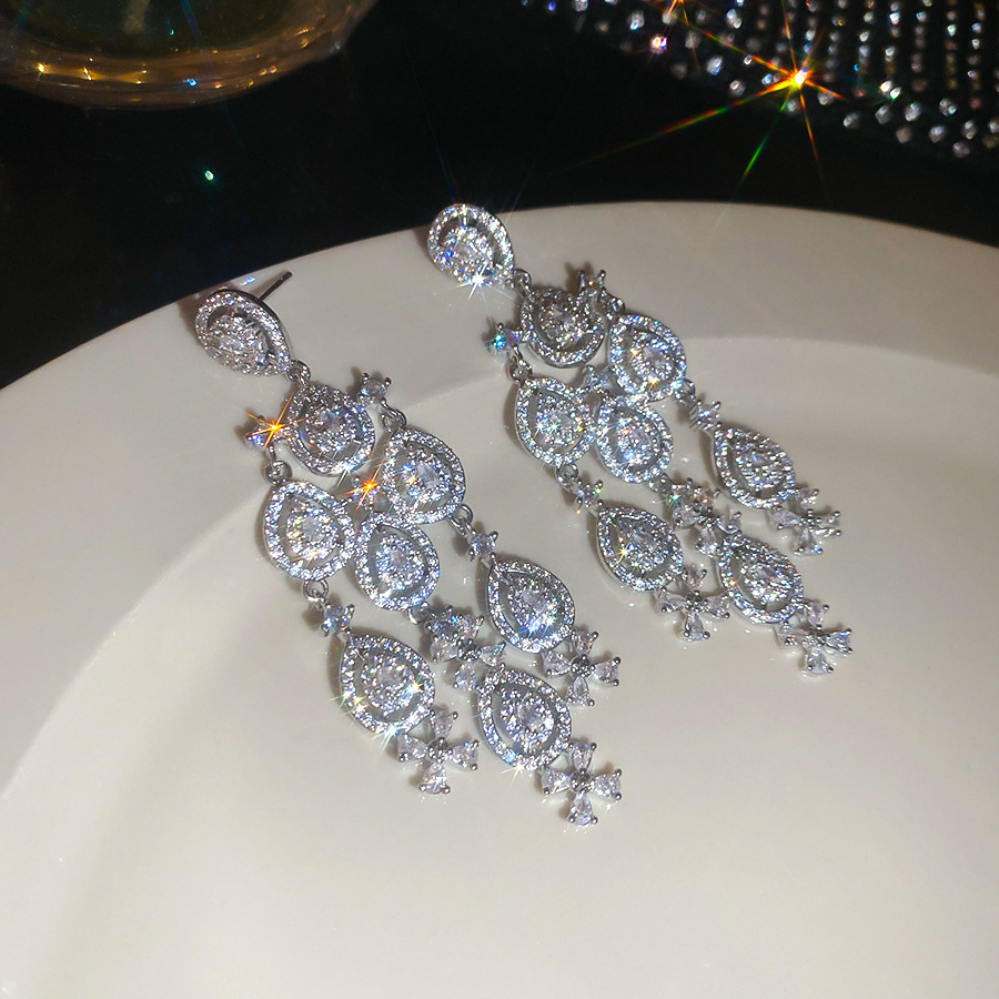 Cross-Border New Water Drop Diamond Tassel Light Luxury Versatile Fashion Commuting Stud Earrings 2025 Gift Jewelry - view 5