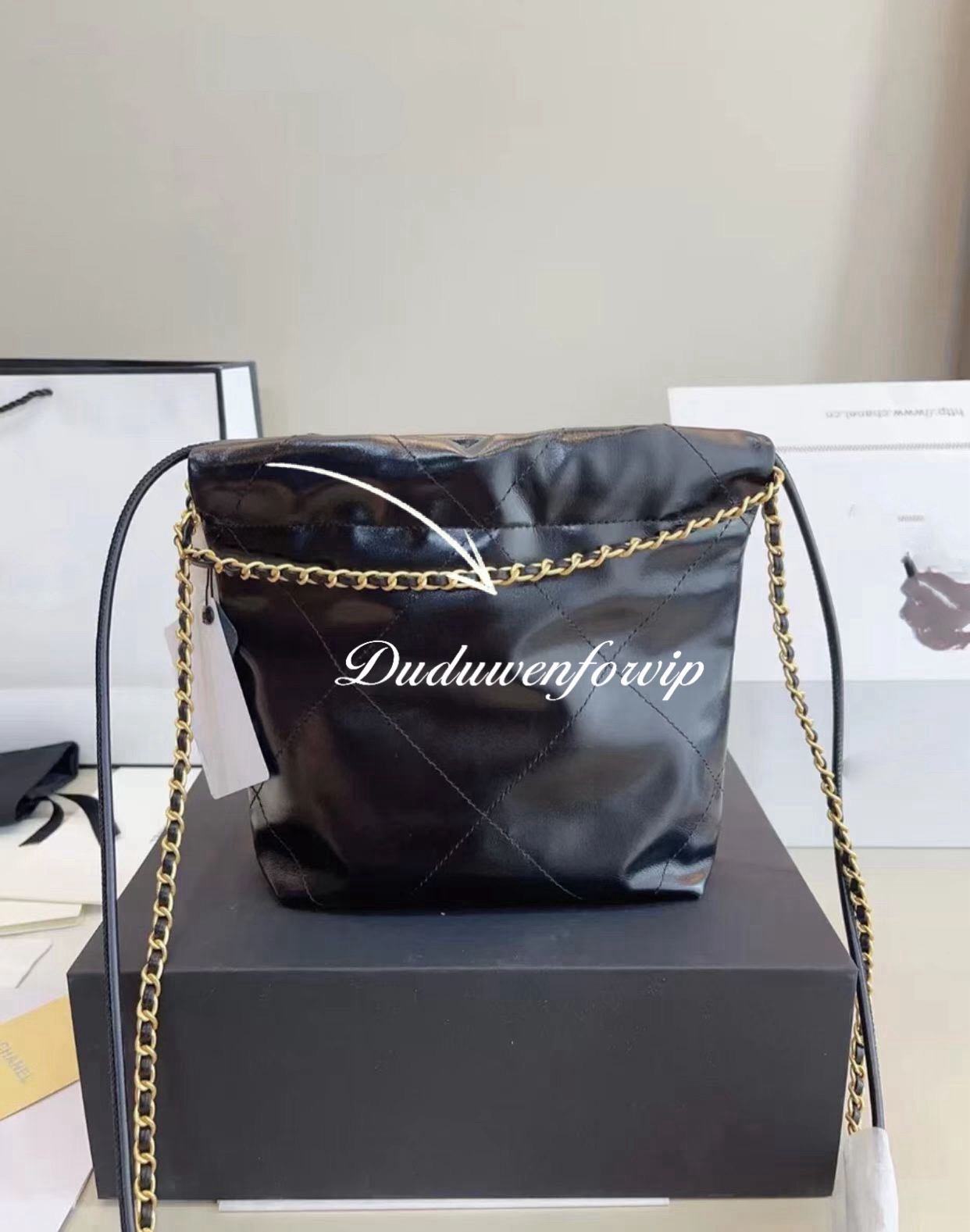 19X20X5 Fashion beatue storage case vintage Letter Bag Casual pearl Chain case C Collection Organization makeup gift box