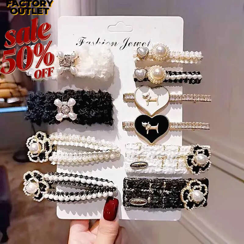 Women's Pearl Hair Clips Set Black and White Tweed Fluffy Hairpins with Diamond Decor Trendy Hair Jewelry for Daily Korean girl crystal barrettes