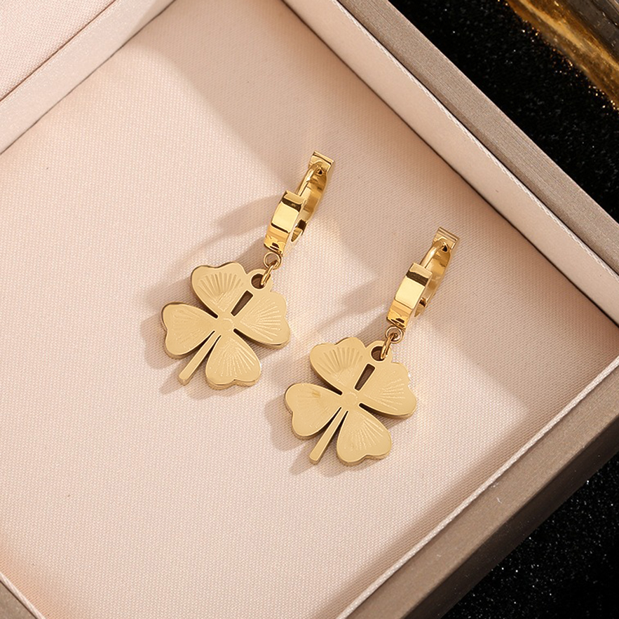 Designer Earrings Designer Earrings for Women Four Petal Flower Earring Gold Drop Earrings Luxury Jewlery Designer for Women Elegant Timeless Sparklin