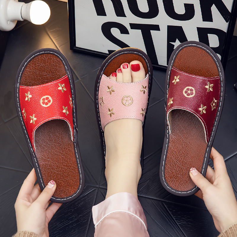 2026 new classic printed mens slippers anti slip home and outdoor waterproof casual womens sandals