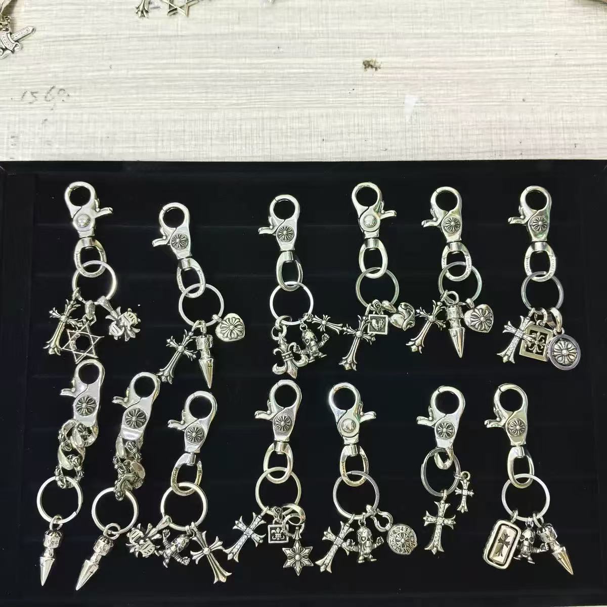 Top Designer Chrome cross Key chain flower dice ball buckle waist pants chain silver bag chain personalized men women retro bag hanging chain thick Keychain jewelry