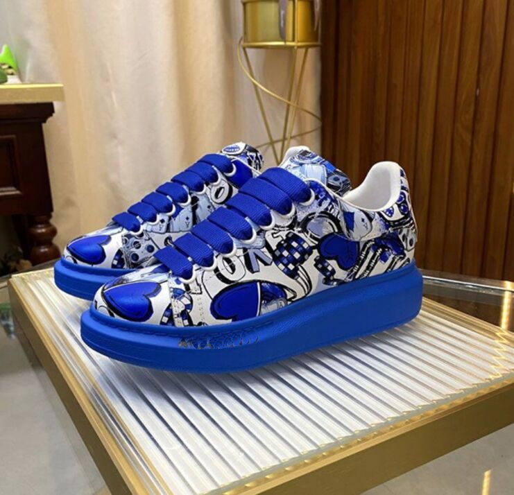Designer Dress Shoes Luxurys Mens Womens Boots Fashion Leather Casual Shoes Printing Calf Round-toe Lace-up Trainers Handcrafted Business Loafer Shoes