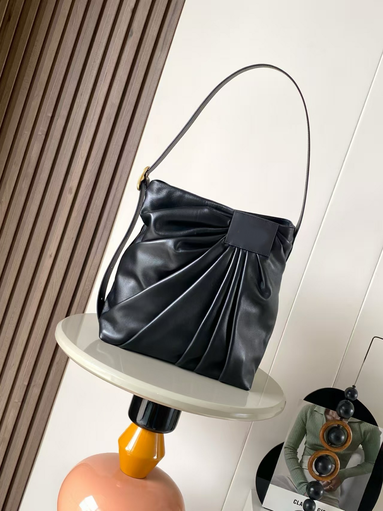 Top-notch Designer Ruched Draped Hobo Bags Soft Lambskin Leather Tote Bags Gold-tone Hardware One Adjustable Strap Shoulder Bags Women 2026 New Luxury Daily Handbags