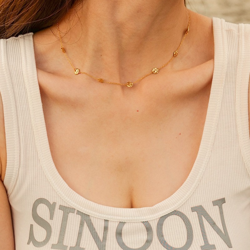18k Gold Pendant Necklace Stainless Steel Hammer Pattern Small Disc Necklace Fashion Simple Collarbone Chain Jewelry