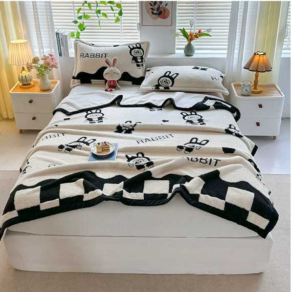 New Black and White Cationic Composite Blanket Ink Wash Painting Multi-functional Blanket Summer Air Conditioning Nap Blanket Bedroom Cover Blanket C251217