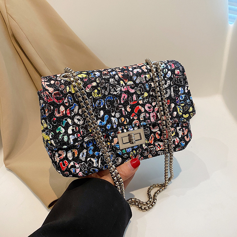 Free shipping designer Korean Version Versatile Chain Underarm Bag for Women New Niche Graffiti Style Single Shoulder Bag Crossbody Bag Unique Small Square Bag