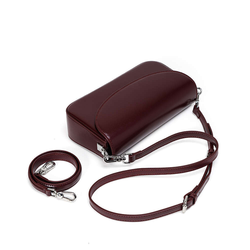 Luxury Shoulder Bags Totes Hobo Trendy Fashion Korean Version Versatile Commuter Crossbody Handbag Single Genuine Leather Women S Simple Small Square 